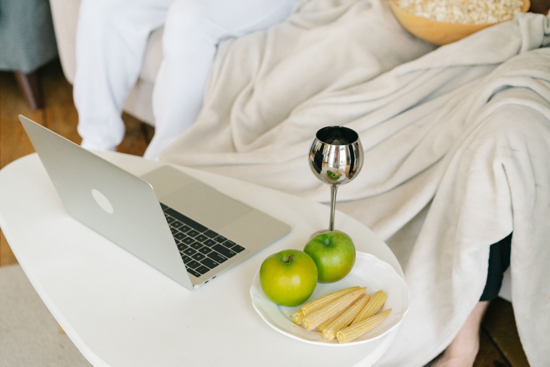 How to Simplify Your Life Without Feeling Deprived